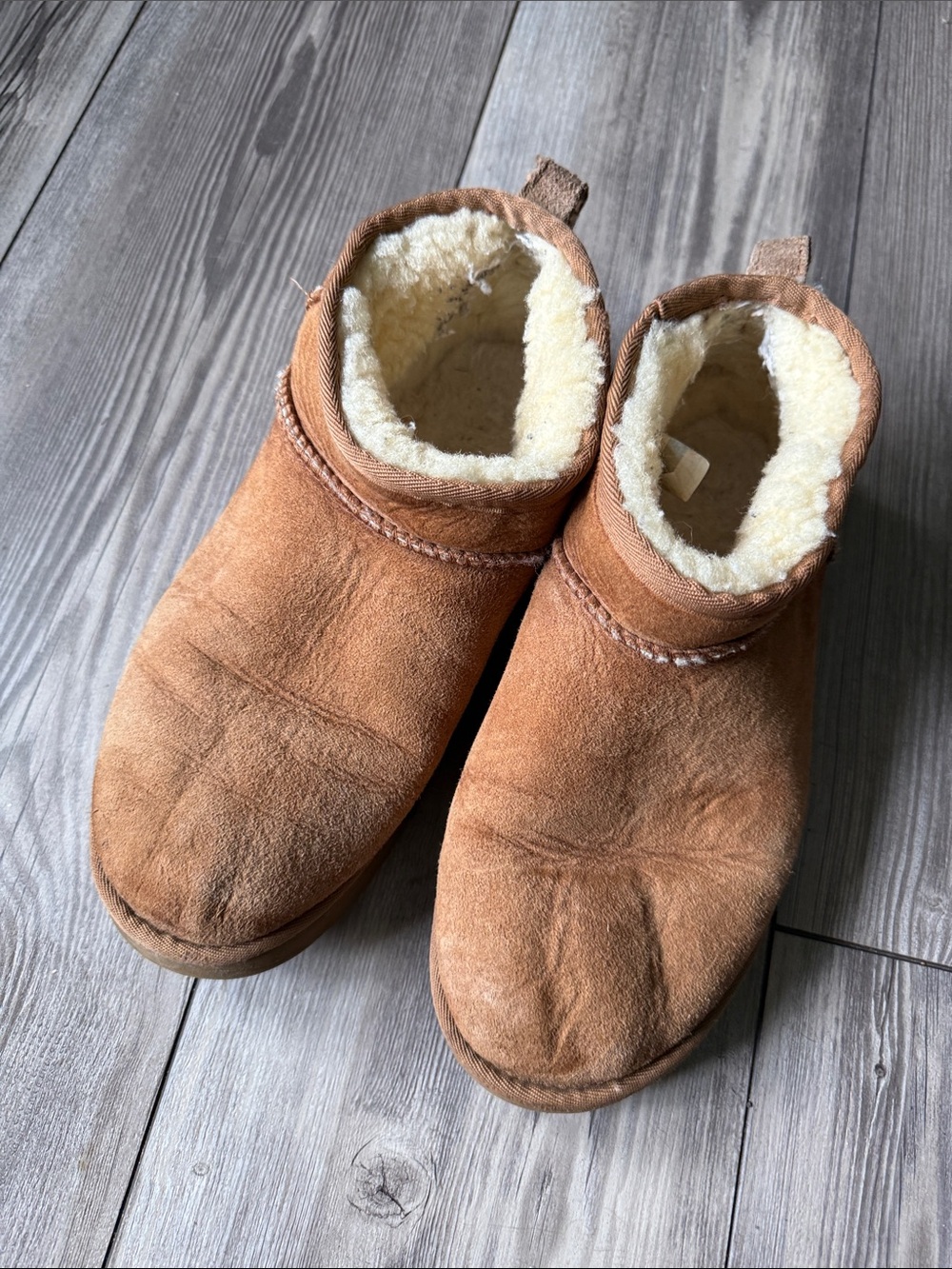 Ugg Cozy Shearling-Lined Slip-On Boots in Chestnut size 8